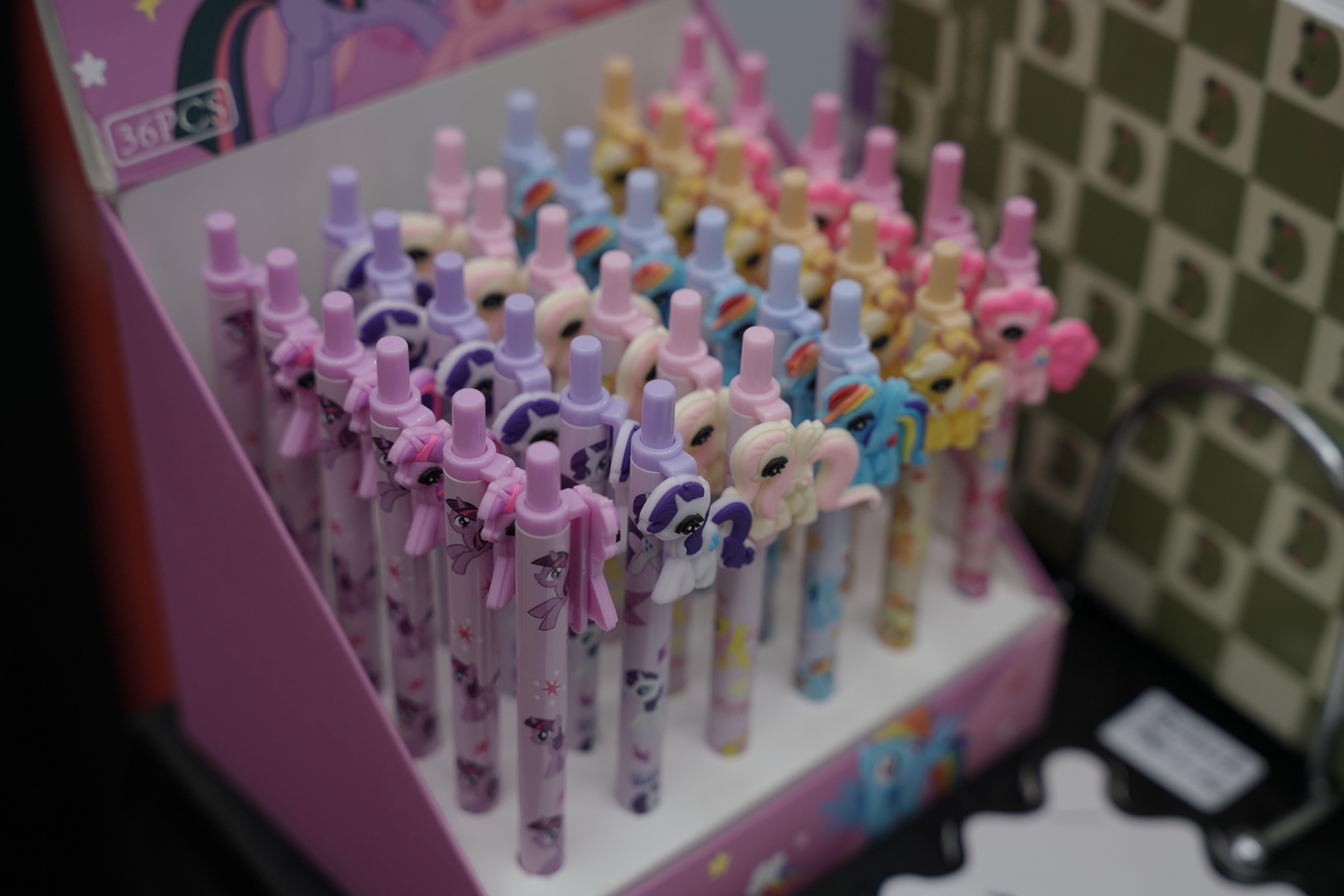 Hello Mello event - community celebration bringing together entrepreneurs and shoppers